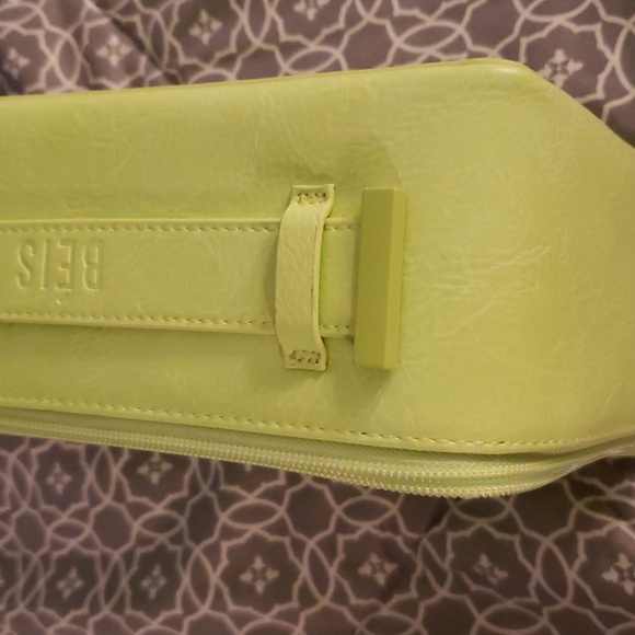 Beis Cosmetic Case - Picture 2 of 5